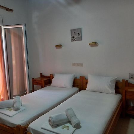 Hotel Tainaro Loutra Edipsou  ภายนอก รูปภาพ