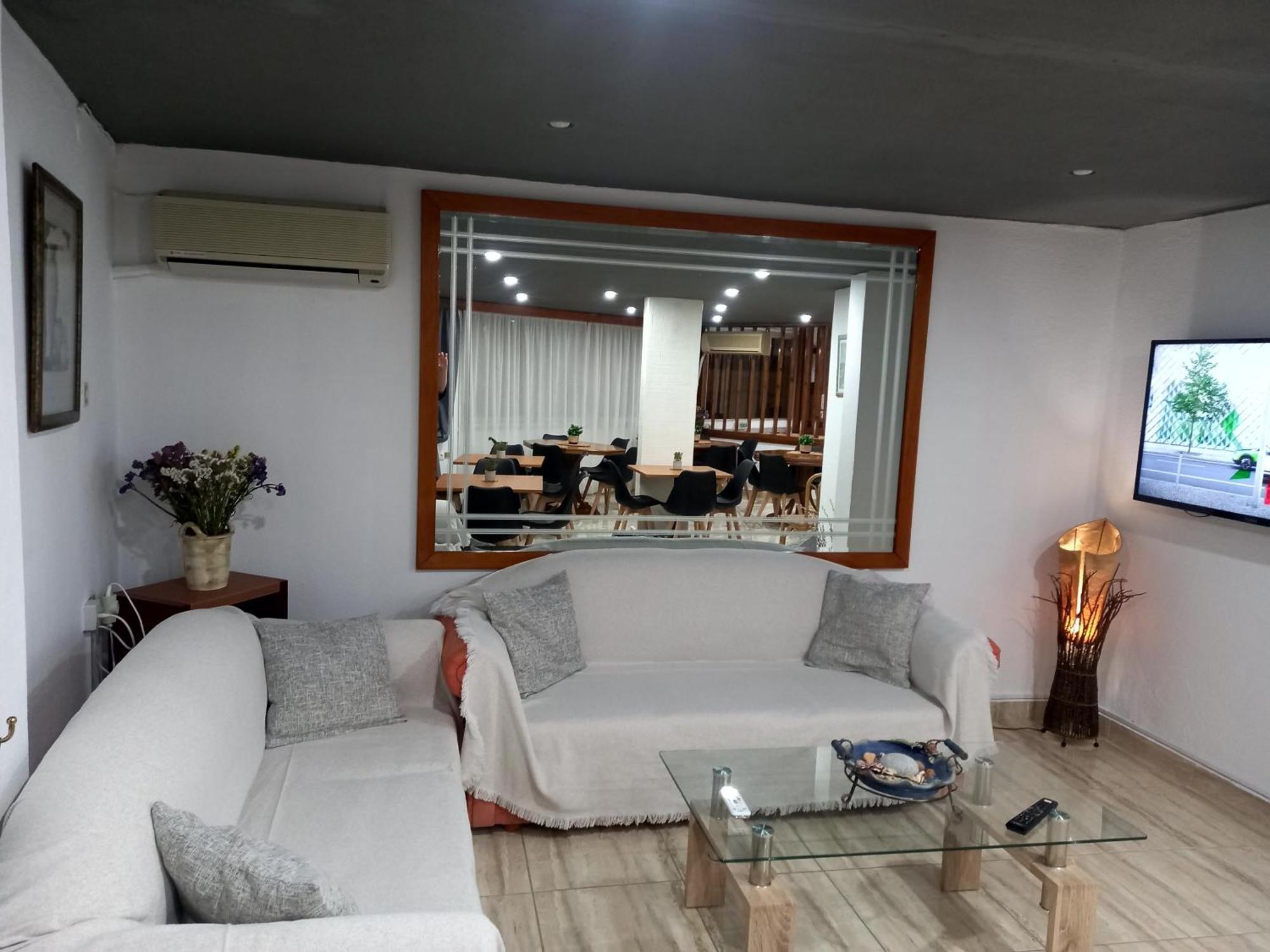 Hotel Tainaro Loutra Edipsou  ภายนอก รูปภาพ