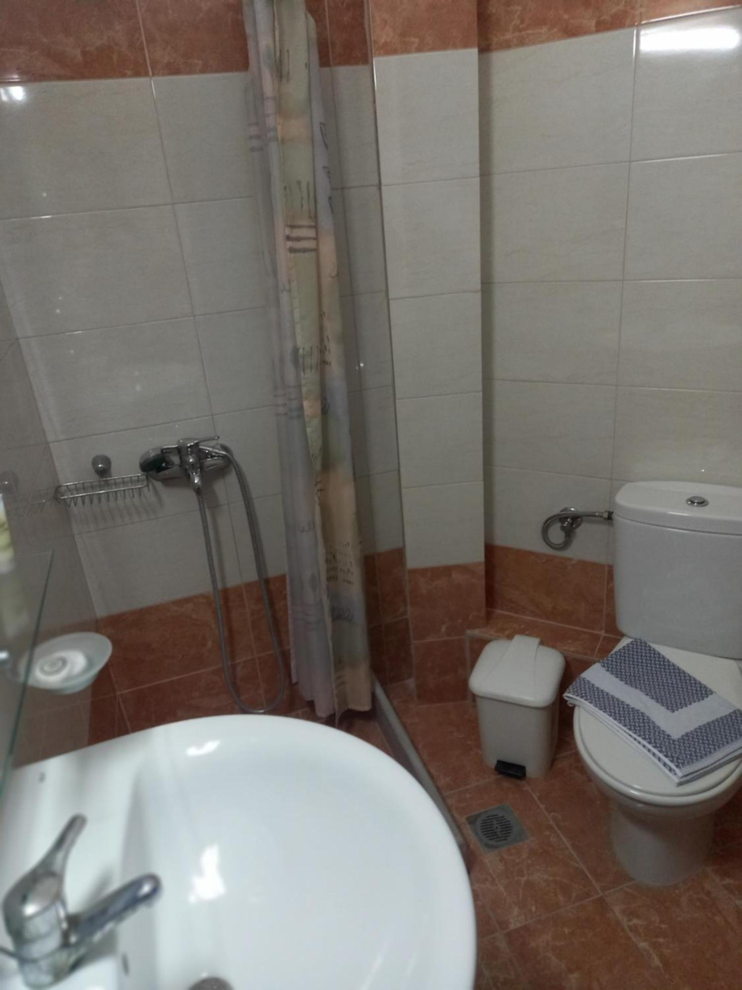 Hotel Tainaro Loutra Edipsou  ภายนอก รูปภาพ