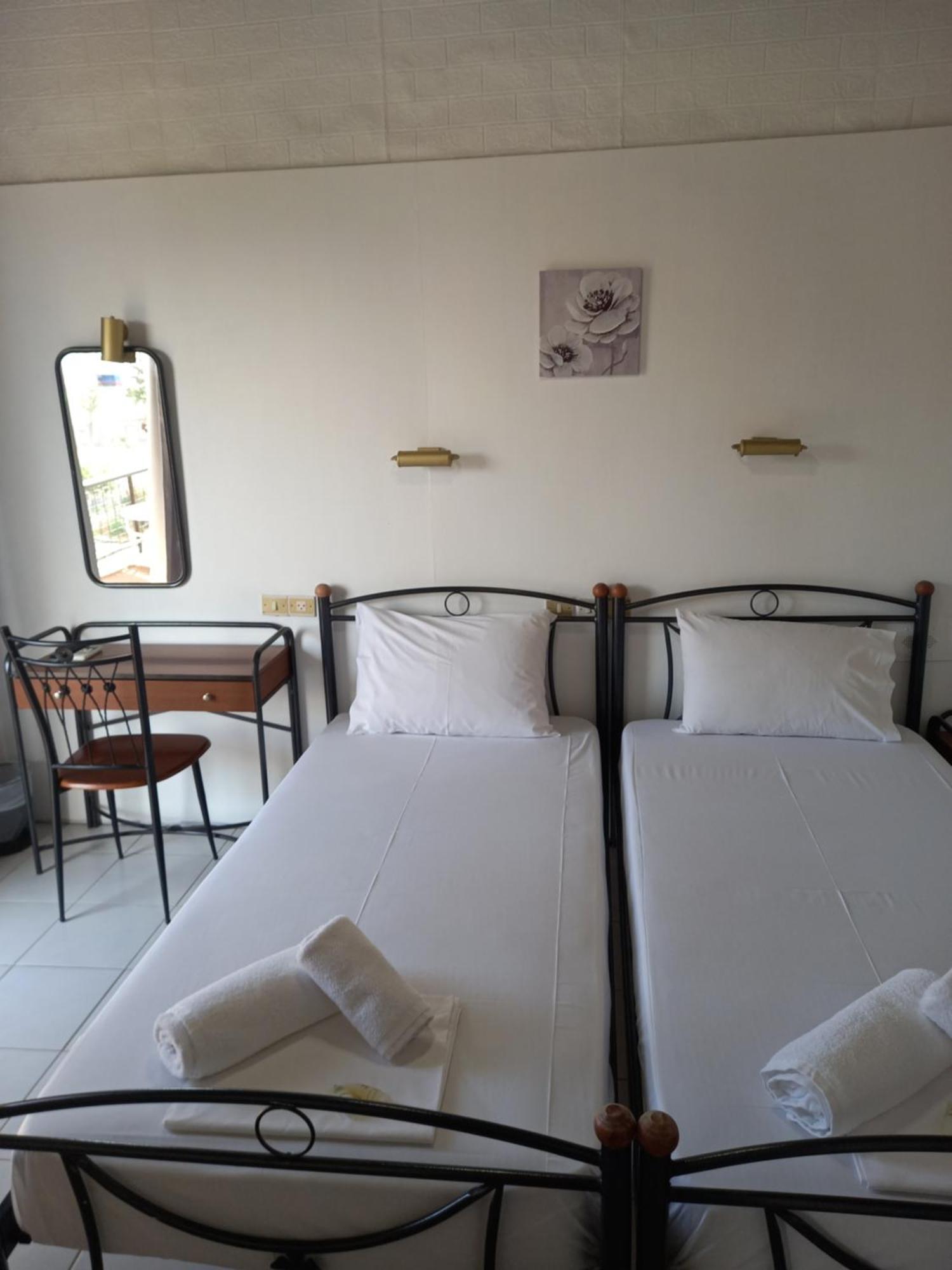 Hotel Tainaro Loutra Edipsou  ภายนอก รูปภาพ